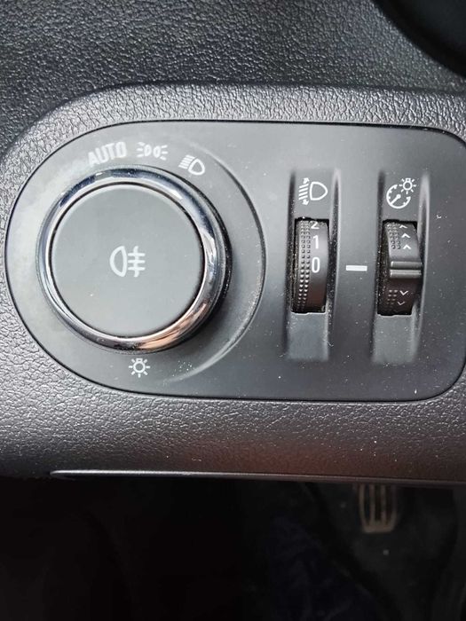 OPEL Combo Cargo Diesel 1.5 CDTi L1H1 Enjoy 4d, 3 Lugares COM GARANTIA e Financiamento