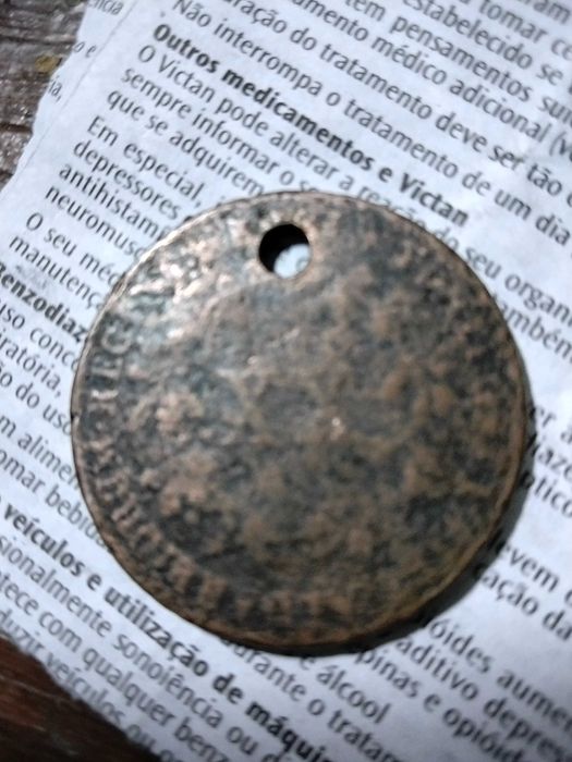 2 Moedas 200escudos e outra antiga