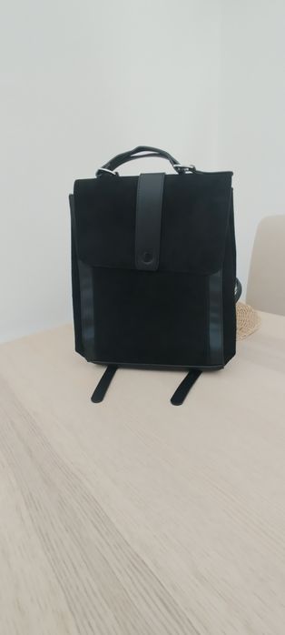 Mochila preta Parfois