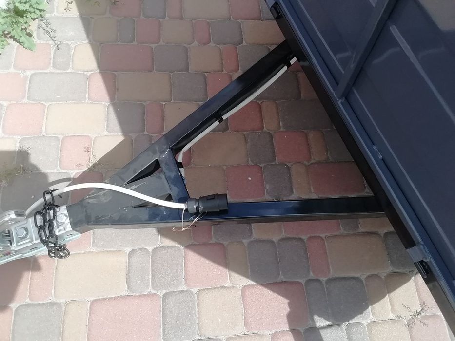 Новий легковий прицеп