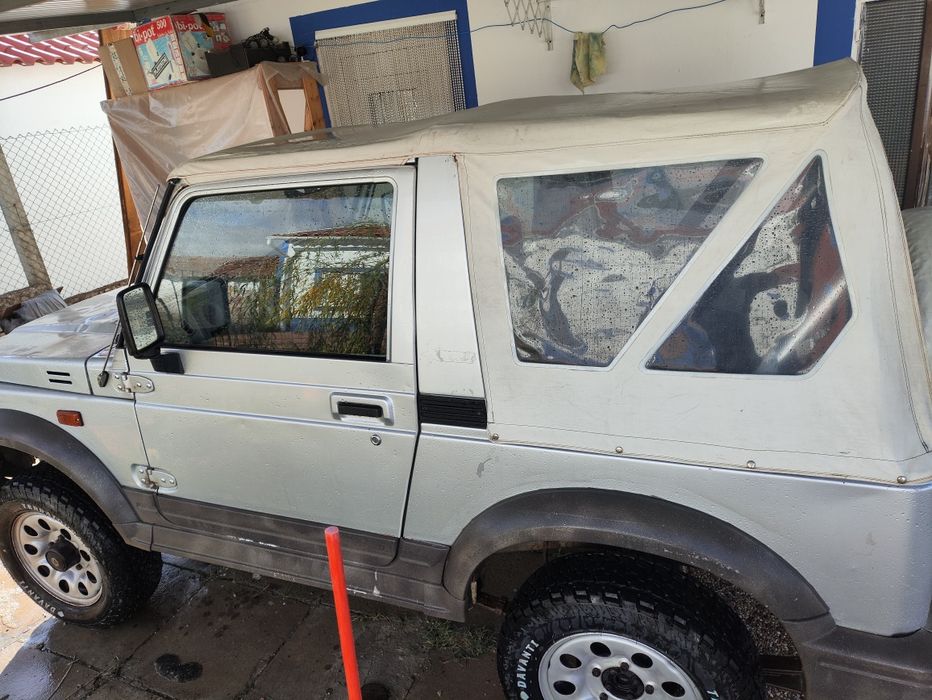 Suzuki Samurai 1,9