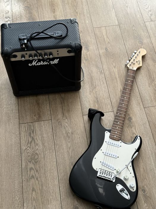 Squier Bullet Stratocaster plus piecyk