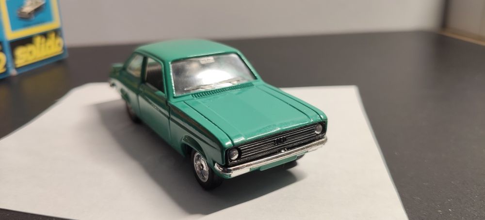 Ford Escort Solido