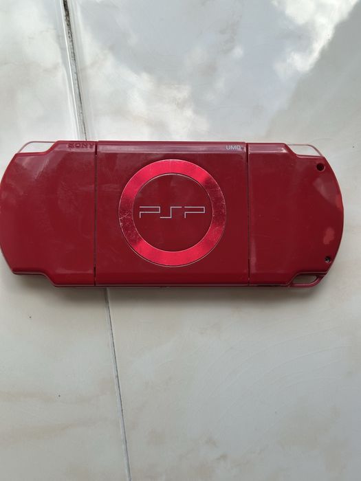 Продам PSP 2000 64gb