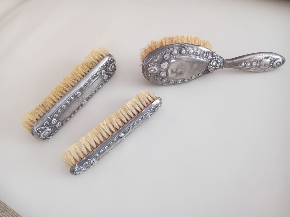 Conjunto de escovas de toucador (casquinha)