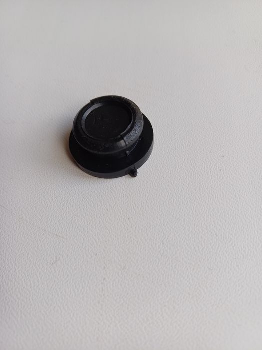 Ущільнувальна гумка.