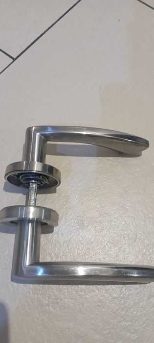 Sprzedam klamki do drzwi wewnętrznych