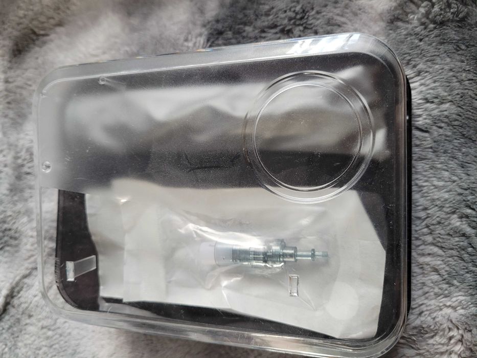 Dermapen urządzenie do mezoterapi