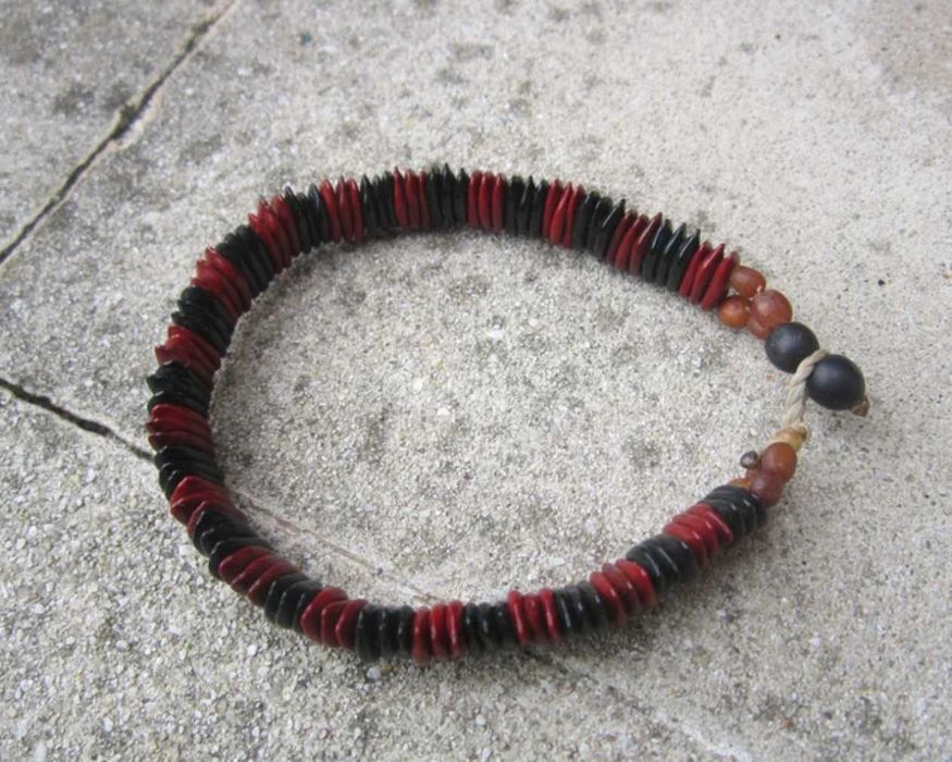 Pulseira de sementes 20 cm vermelha e preta Artesanal Índios Pataxós