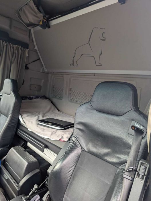 Сідельний тягач MAN TGX 18.500 під самосвал напівпричіп рефрижератор