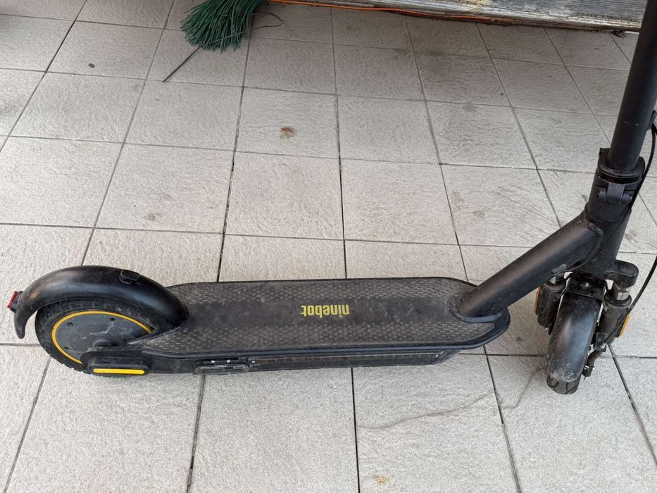 Продам електросамокат