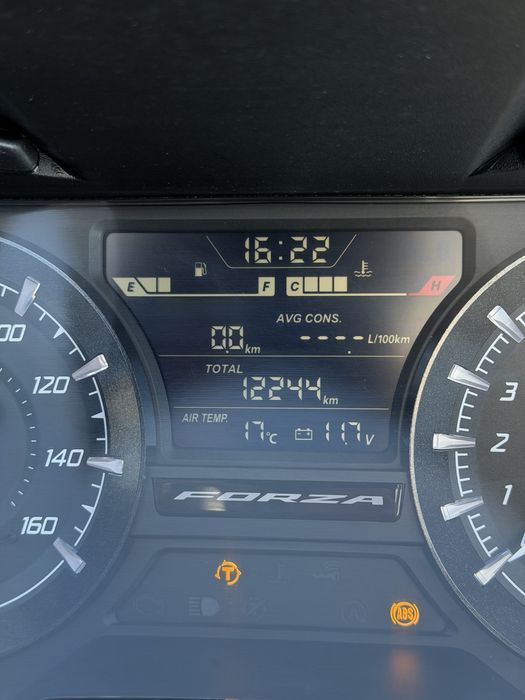 Honda Forza 125 - Excelente estado