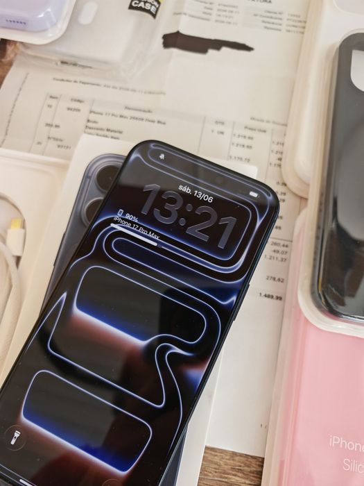 iPhone 17 Pro Max 6.9" 256GB Azul Seminovo(Menos de 1 Mês de uso)C/Garantia Aceito Retomas