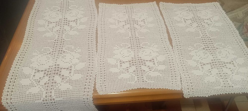 Rendas e bordados à mão