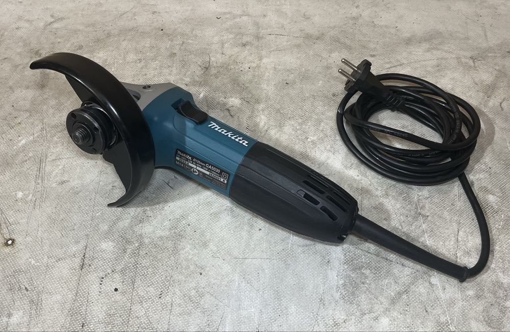 Makita GA5030 Болгарка 125мм 720Вт УШМ