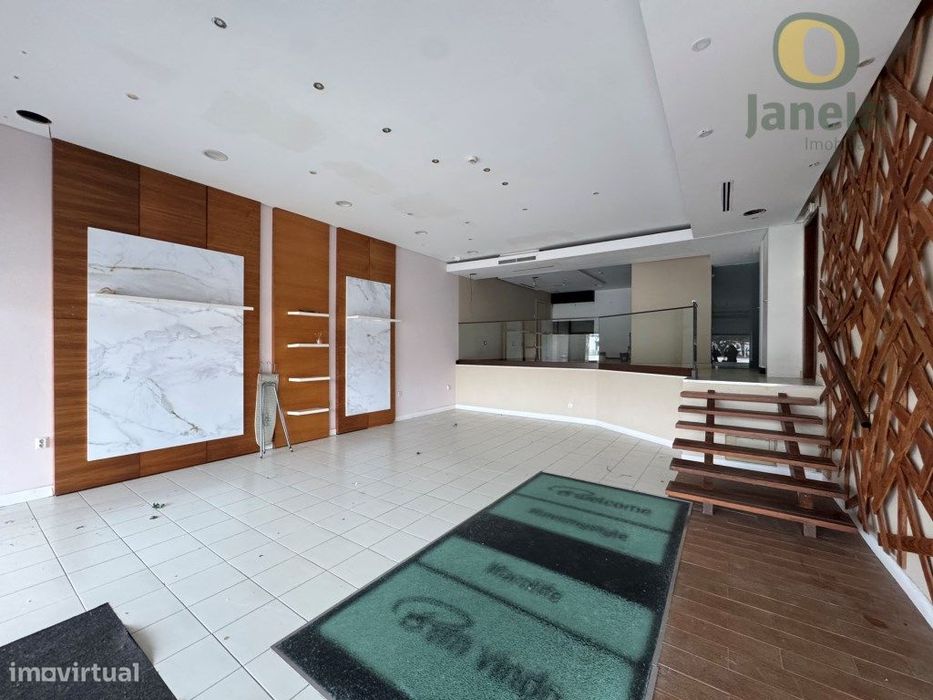 Loja na baixa de Faro