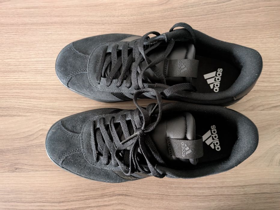 Tênis Adidas Novos