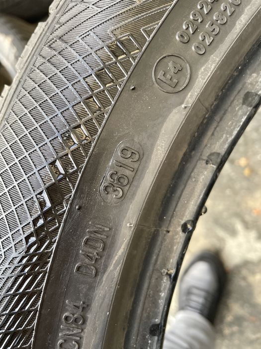 Continental 235/50 r19 пара зима