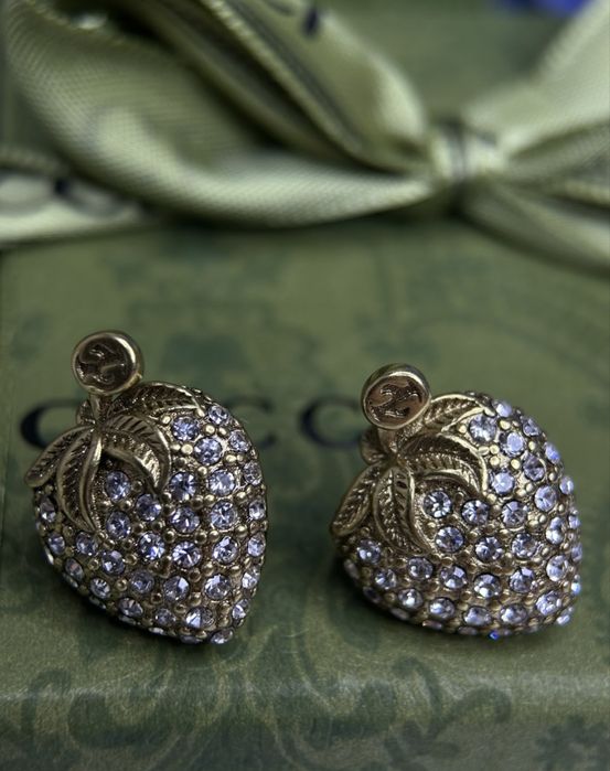 Сережки в стилі gucci в повному фірмовому пакуванні.