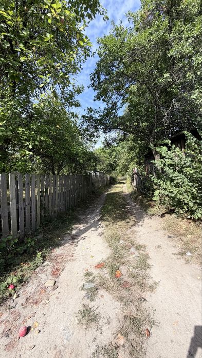 Продається ділянка в Левкові