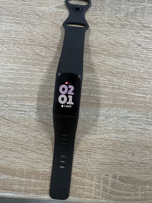 Smartband Fitbit charge 6 czarny