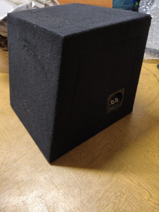 Skrzynia basowa tuba subwoofer Rockford Fosgate R1 12" 30cm