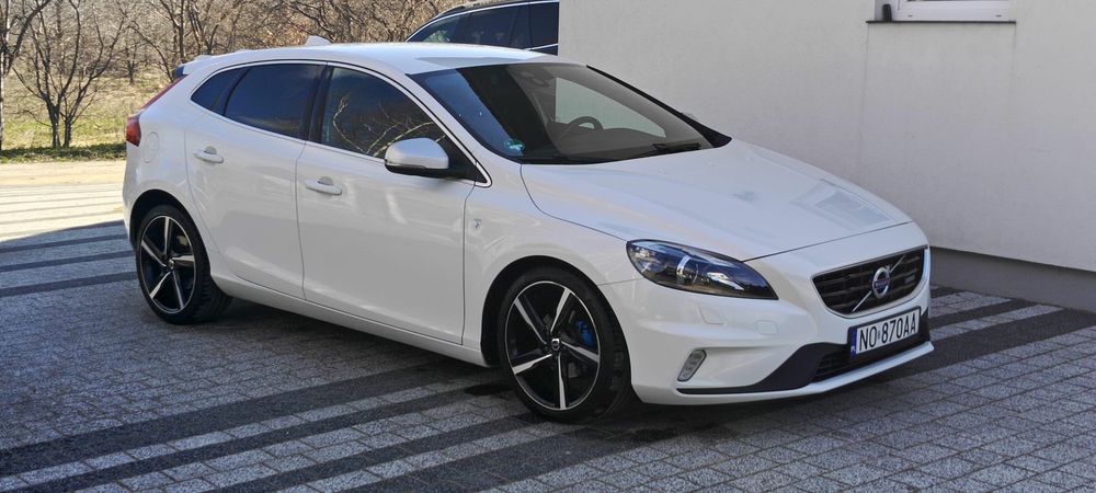 Piękne Volvo V40 r desing