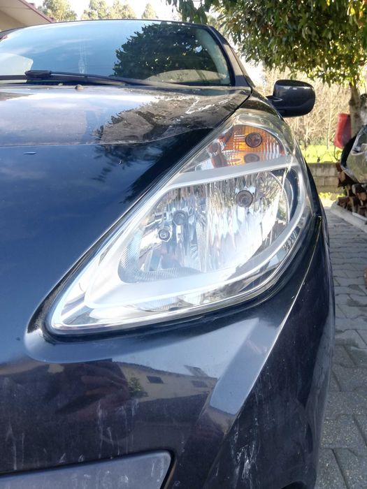 Restauro de faróis automóveis