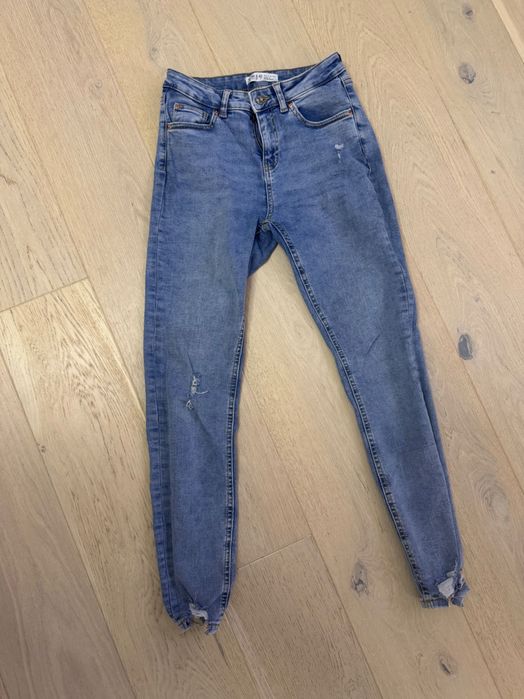 Продам джинси скіни