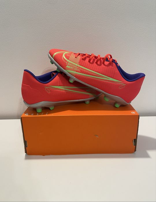 Sprzedam nowe korki Nike r. 38,5 oryginalne