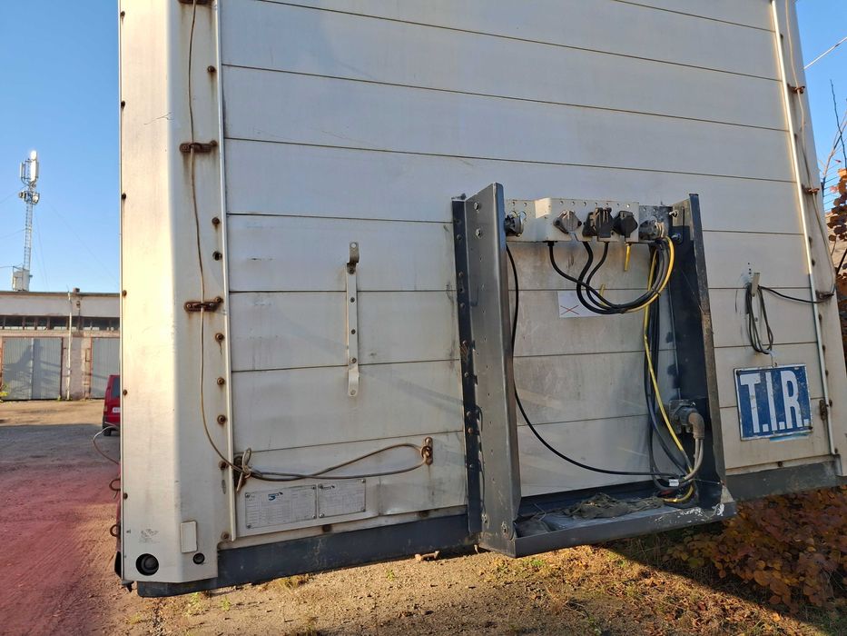 Полуприцеп тентований