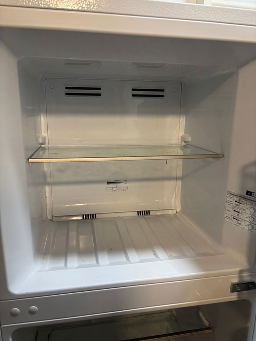 Frigorífico branco BECKEN no Frost usado 1 ano