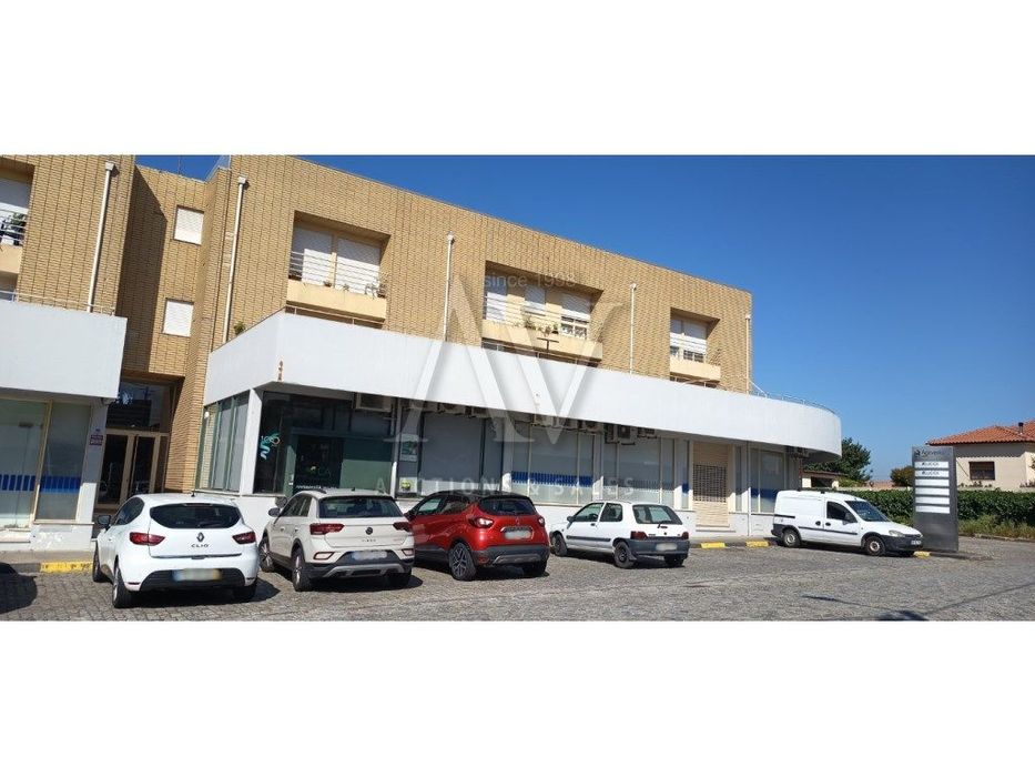Espaço Para Serviços - Vilar De Pinheiro - Vila Do Conde |Leilâo Pr...