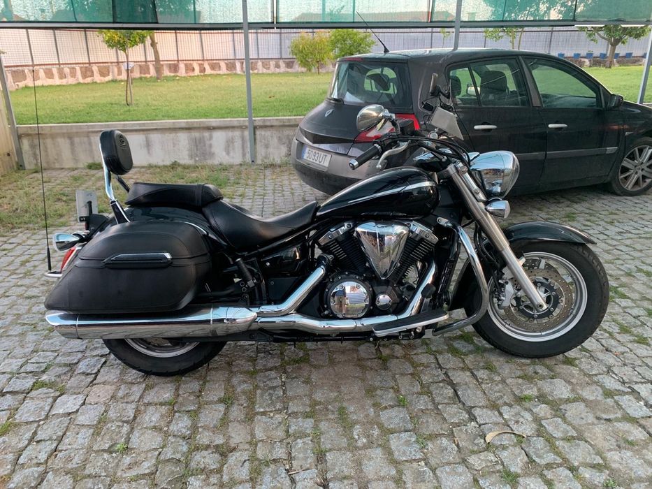 Yamaha XVS 1300 Midnight Star - 11.000 Km com extras