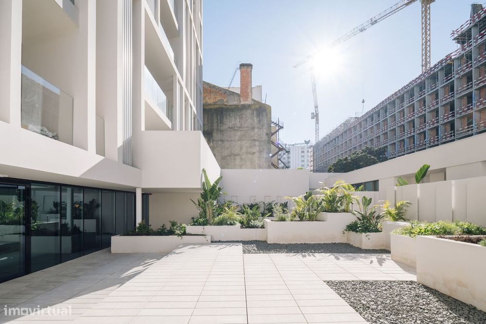 Apartamento T1 com ginásio e piscina em Entrecampos