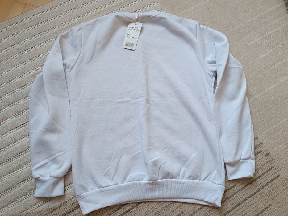 Bluza  dresowa L biała nowa