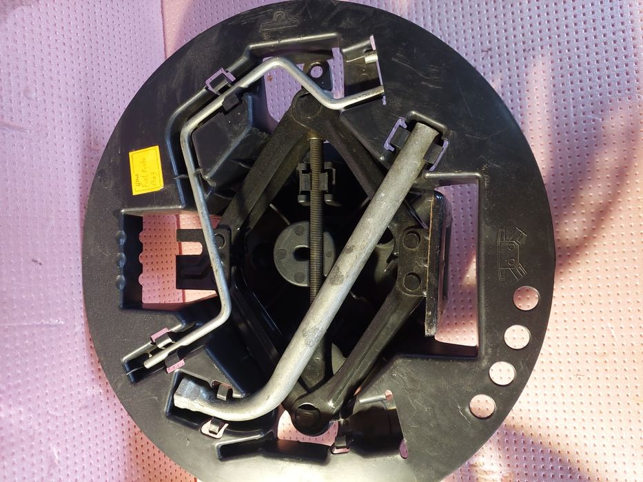 Домкрат, органайзер. PUNTO, LANOS, ВАЗ