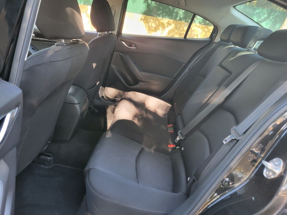 Mazda 3 sedan sport