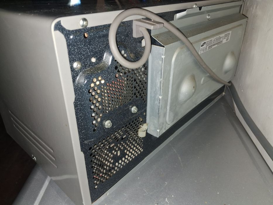 Мікрохвильова піч