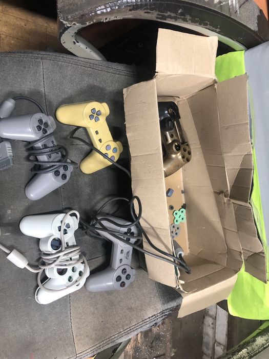 Джойстик до Sony PlayStation.