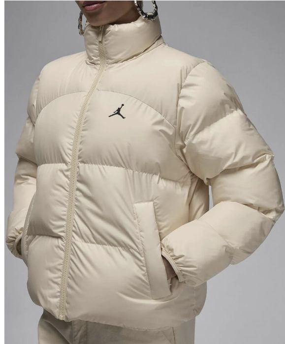 Пуховик жіночий Air Jordan Puffer розмір Л