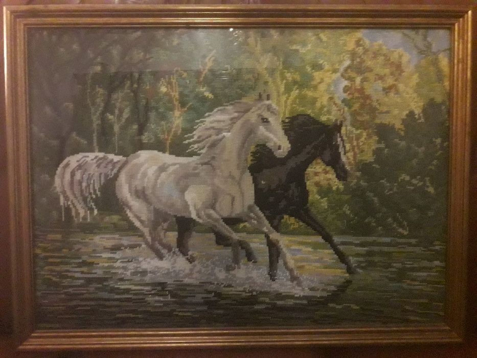 Vendo quadro em tapeçaria c/vidro  35€
