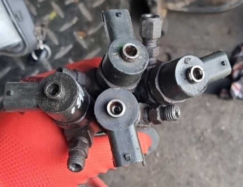 wtrysk wtryskiwacz 044/5110/327 Opel Insignia A Zafira Astra 2.0 CDTI