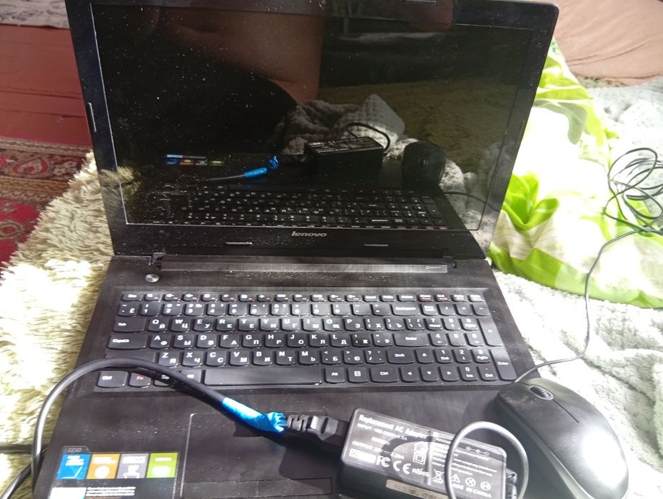 Ноутбук.  lenovo