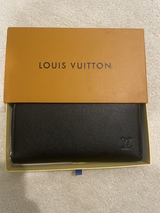 Portfel Louis Vuitton z pudełkiem
