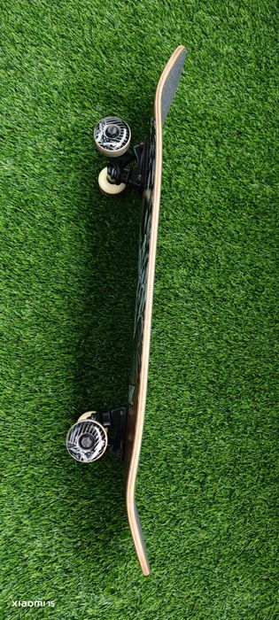 Vendo skate impecável