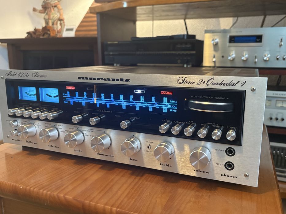 Receiver  Quadrofónico Marantz 4230