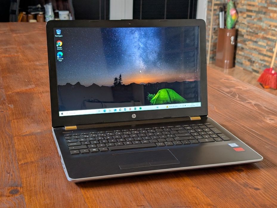 Used HP Laptop (15-bs007np) with Malfunctioning Display64283788260099120