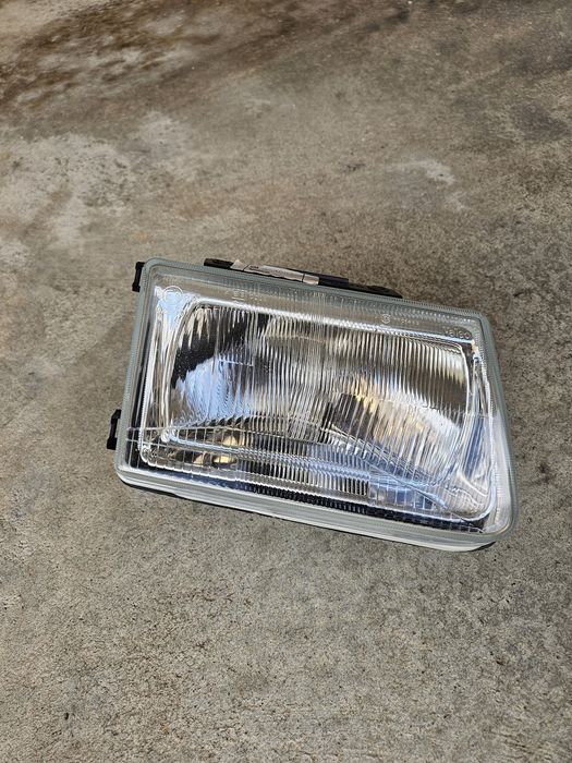 Ótica/ farol novo original VALEO lado direito Opel Corsa-A fase 2 Joy ou GSi