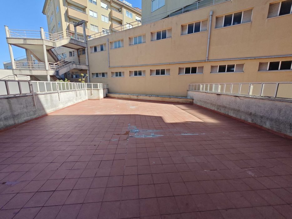 Excelente T1 com garagem e terraço, em Canidelo, Vila Nova de Gaia
